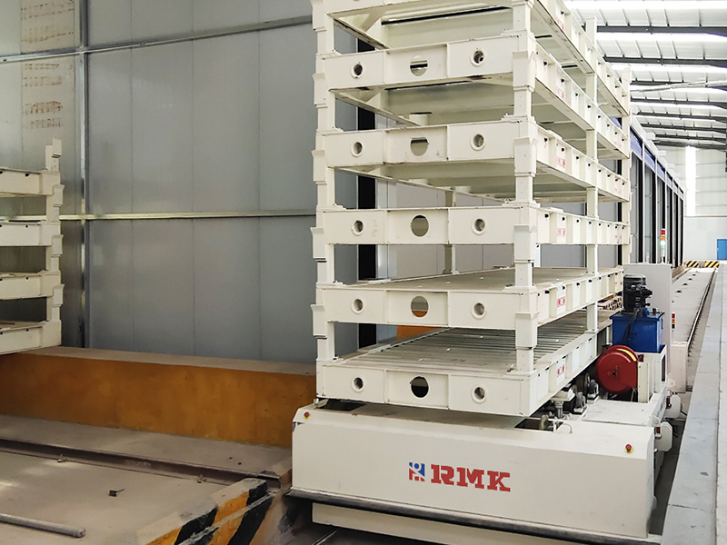 कारखानों के बीच मॉडल परिवहन उपकरण सामग्री हैंडलिंग